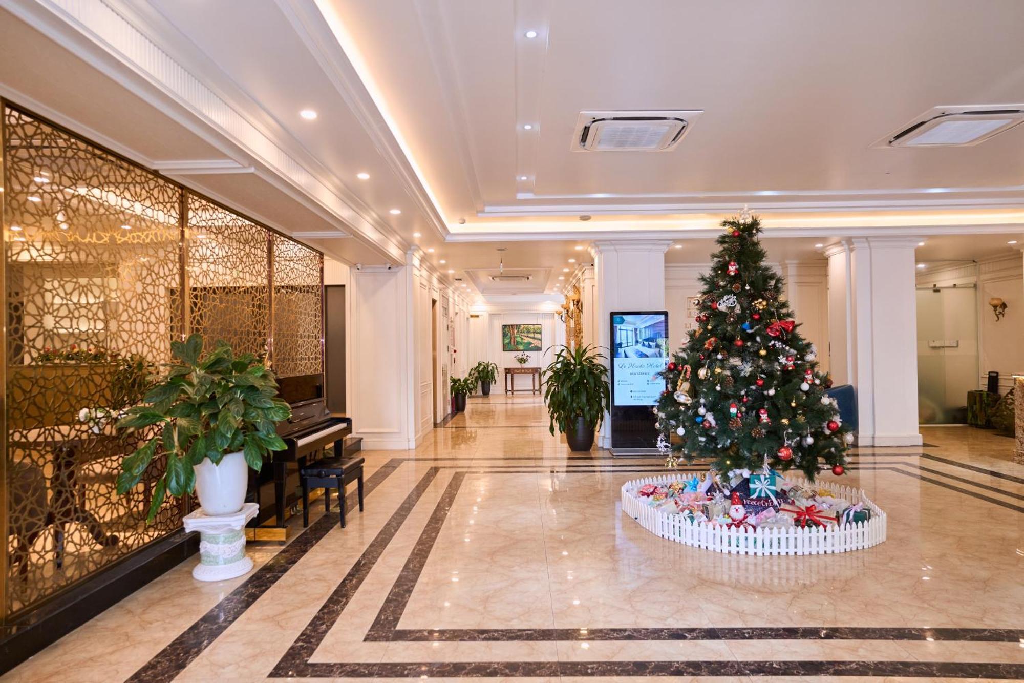 Le Haute Hotel Hai Phong Buitenkant foto