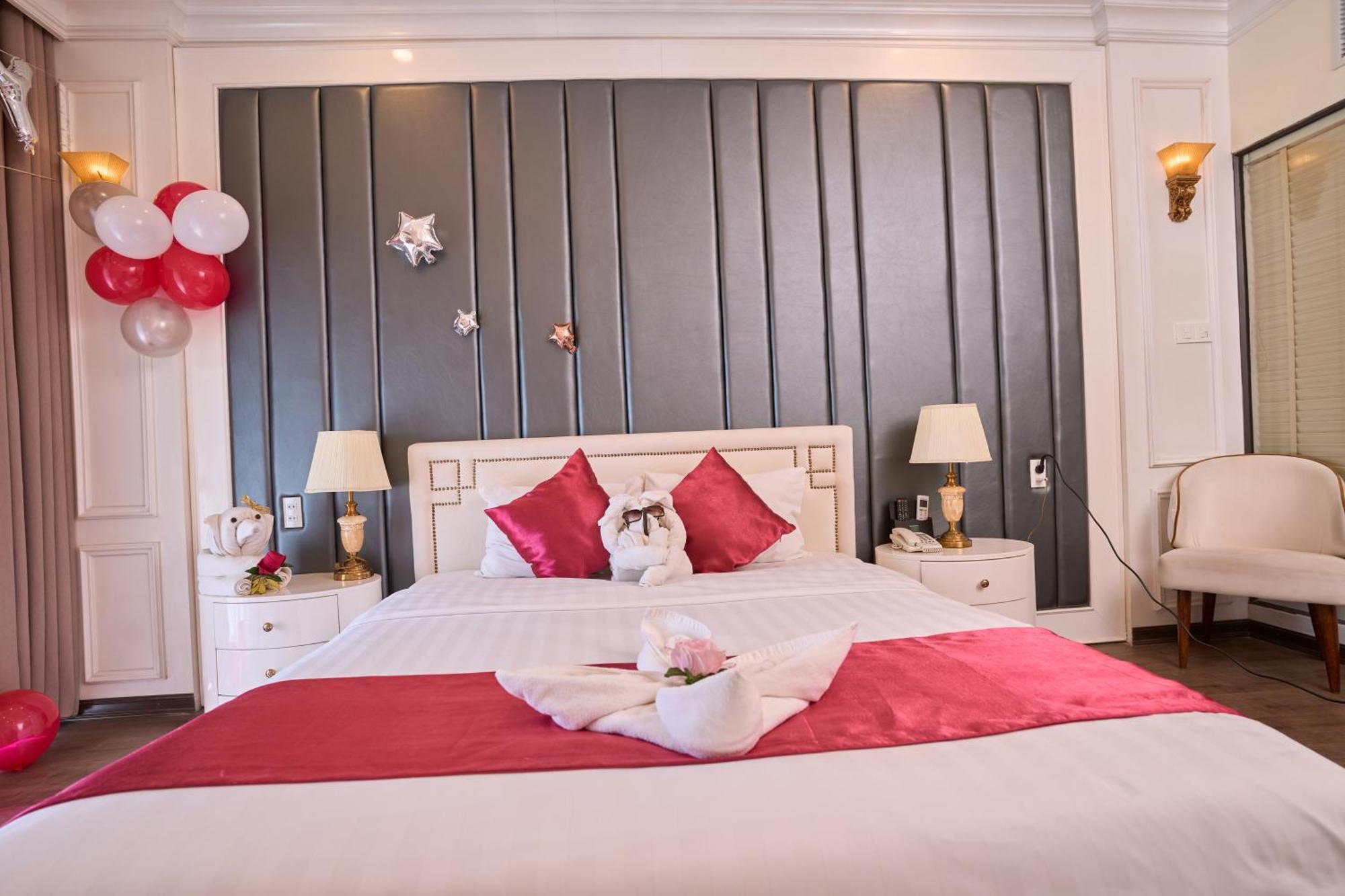 Le Haute Hotel Hai Phong Buitenkant foto