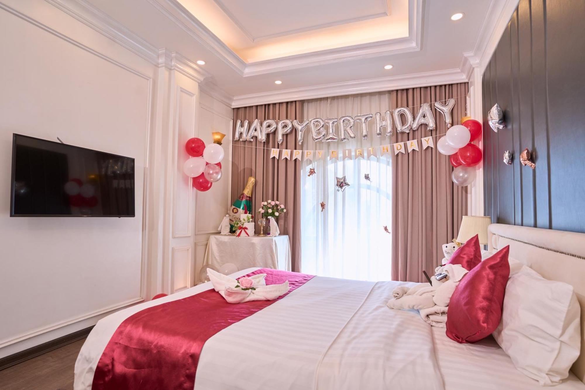 Le Haute Hotel Hai Phong Buitenkant foto