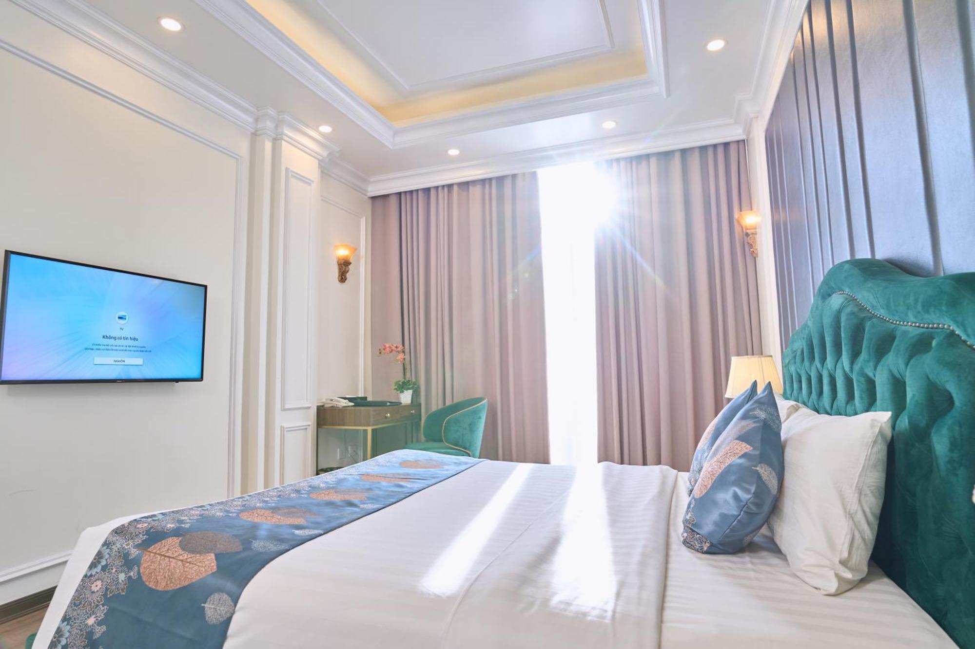Le Haute Hotel Hai Phong Buitenkant foto