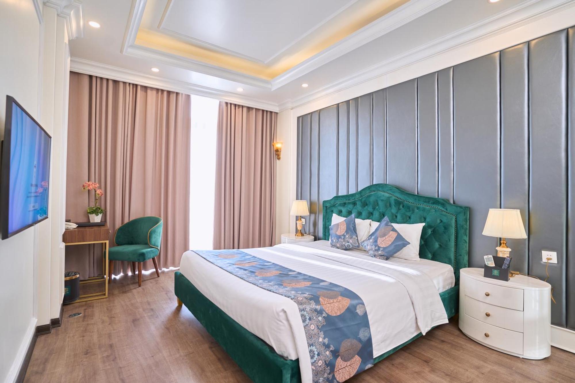 Le Haute Hotel Hai Phong Buitenkant foto