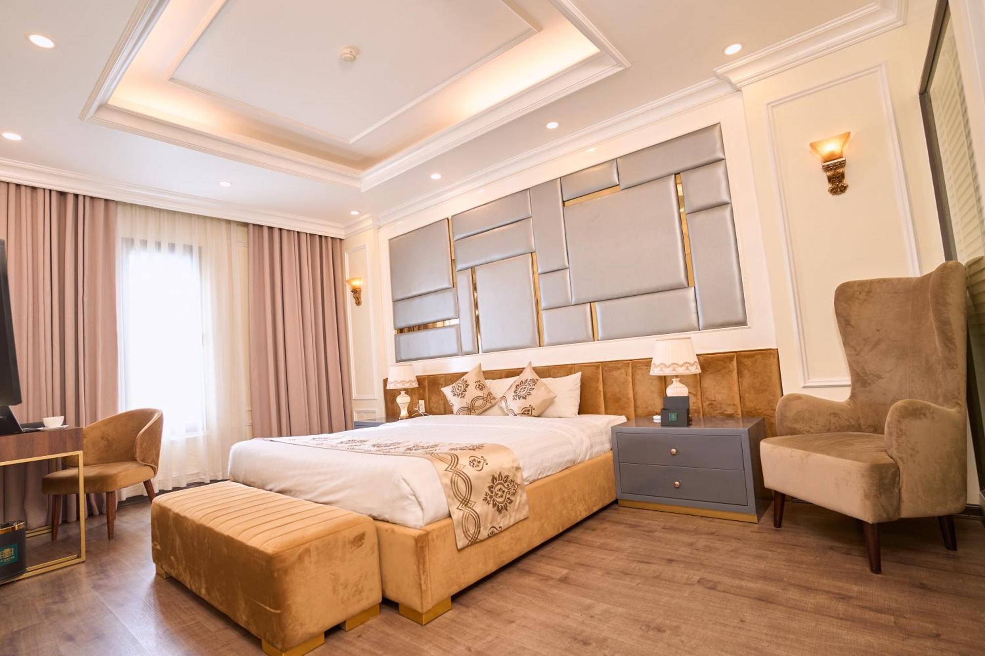 Le Haute Hotel Hai Phong Buitenkant foto